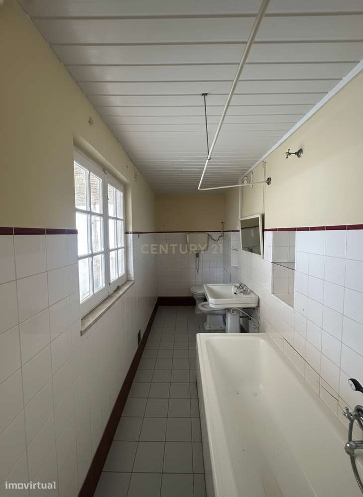 Moradia T5 com Grande Potencial | Salvaterra de Magos-7