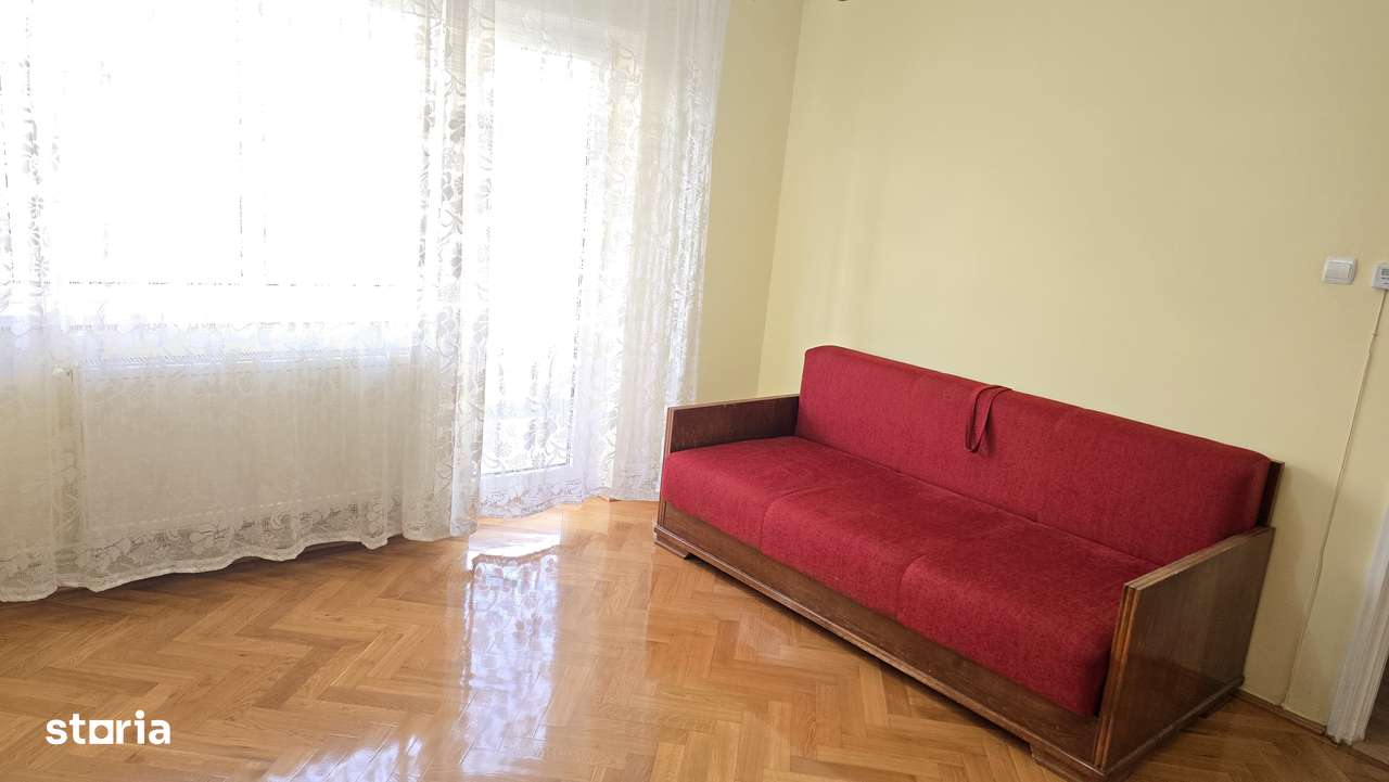 Vand sau inchiriez apartament 4 camere, Deva, Pieta Centrale, etaj 3,-10