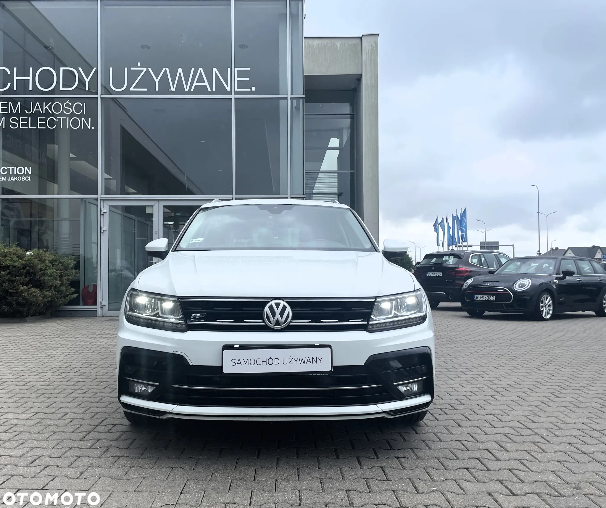 Volkswagen Tiguan - 2