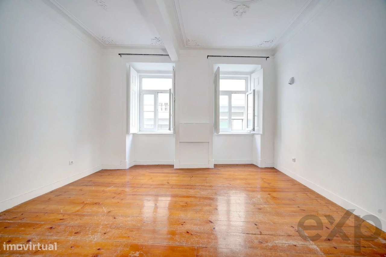 Apartamento T1+1 junto ao Jardim da Estrela – Lisboa-2