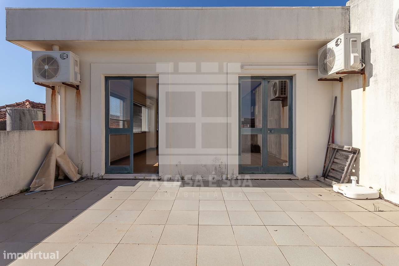 Escritório para arrendar com 164 m2 em Espinho - Grande imagem: 3/18