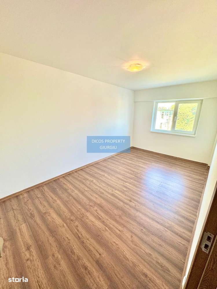 Apartament 2 camere, decomandat – Zona Centrală, bloc Lumina - Imagine principală: 4/11