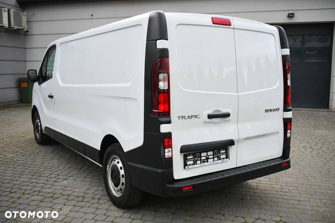 Renault Trafic - 12