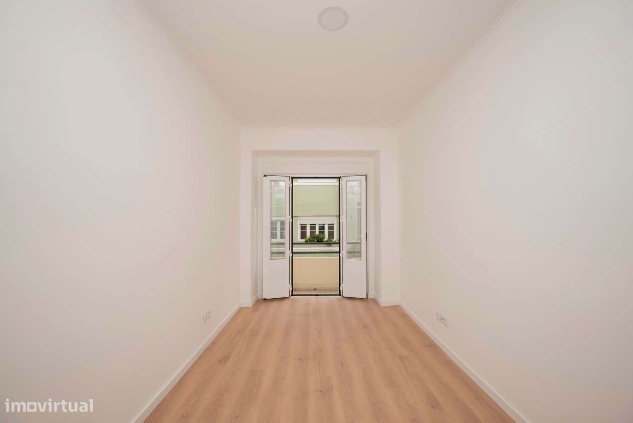 T2+1 Remodelado para Arrendamento em Arroios - Grande imagem: 2/32