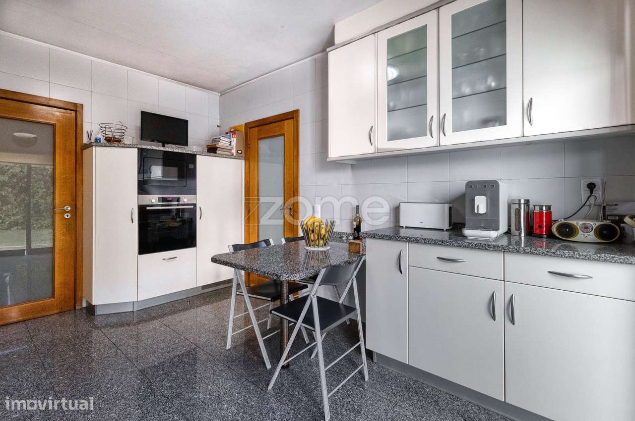 Moradia T4 com 4 suítes, na Rua Gomes Teixeira, Matosinhos-20