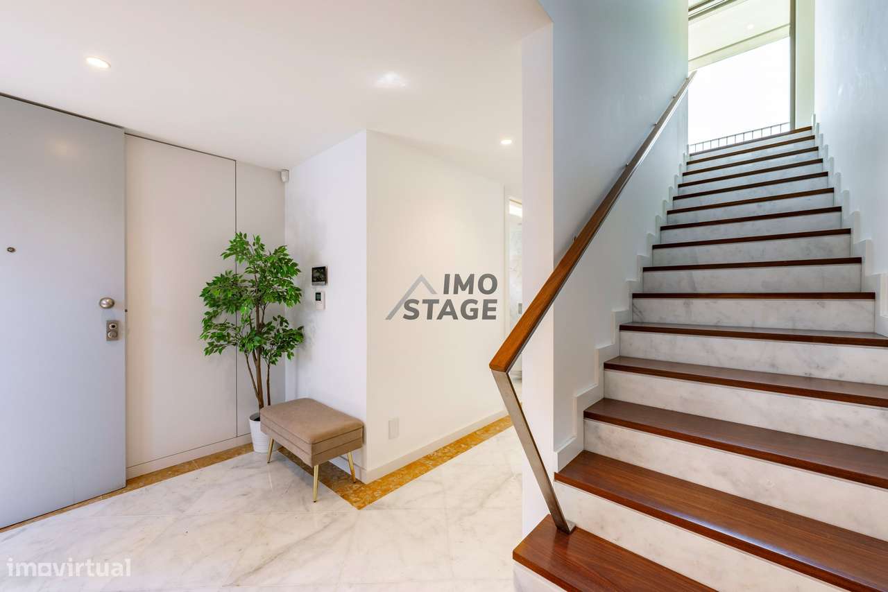 Moradia T3 de Luxo | 4 Pisos | Elevador | Jardim Privativo 195m² | Boa-6