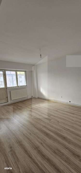 Apartament cu 3 camere, decomandat, str. Grigore Balan, Sf. Gheorghe - Imagine principală: 5/7