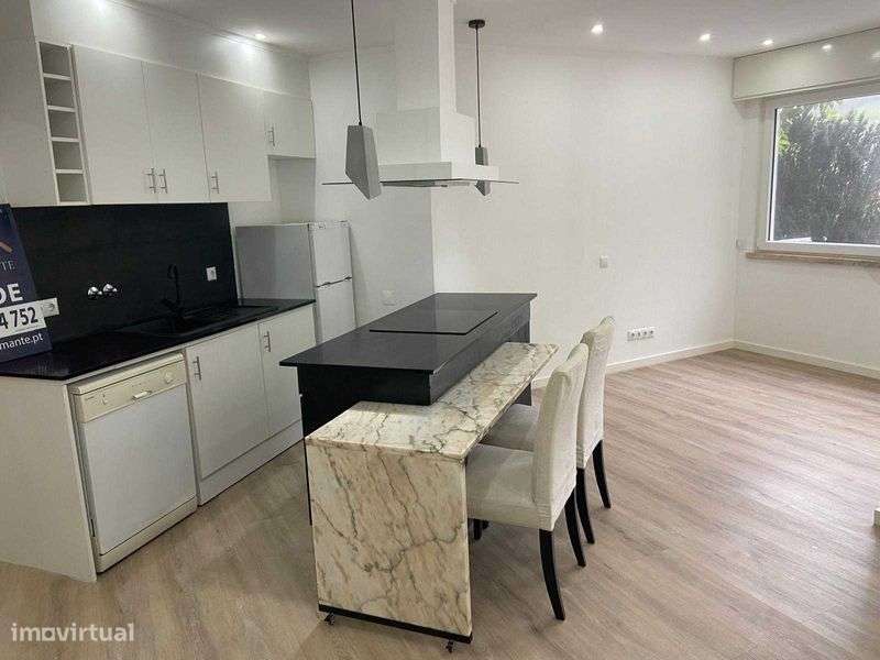 Apartamento para Arrendar ou Vender a 700 mts da Praia - Grande imagem: 5/12