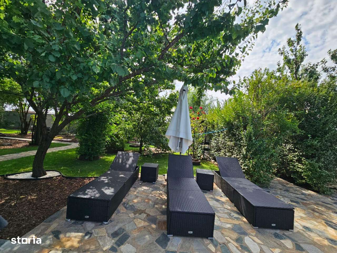 Vila single 4 camere-300 mp utili, teren 900 mp-Piscina-Bragadiru - Imagine principală: 4/20