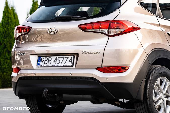 Hyundai Tucson blue 1.7 CRDi 2WD Intro Edition - 20