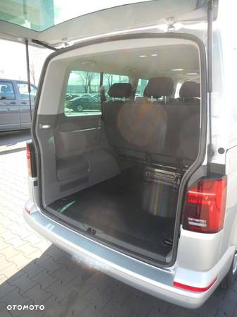 Volkswagen Caravelle 6.1 2.0 TDI L2 Comfortline DSG - 4