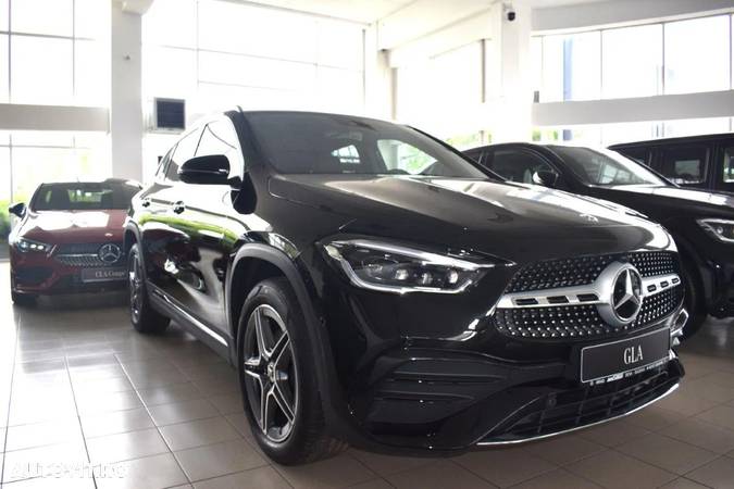 Mercedes-Benz GLA 250 e 8G-DCT AMG Line - 4