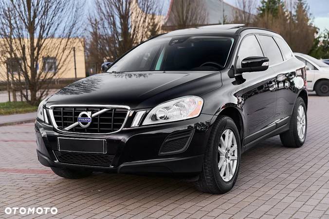 Volvo XC 60 D3 Momentum - 4