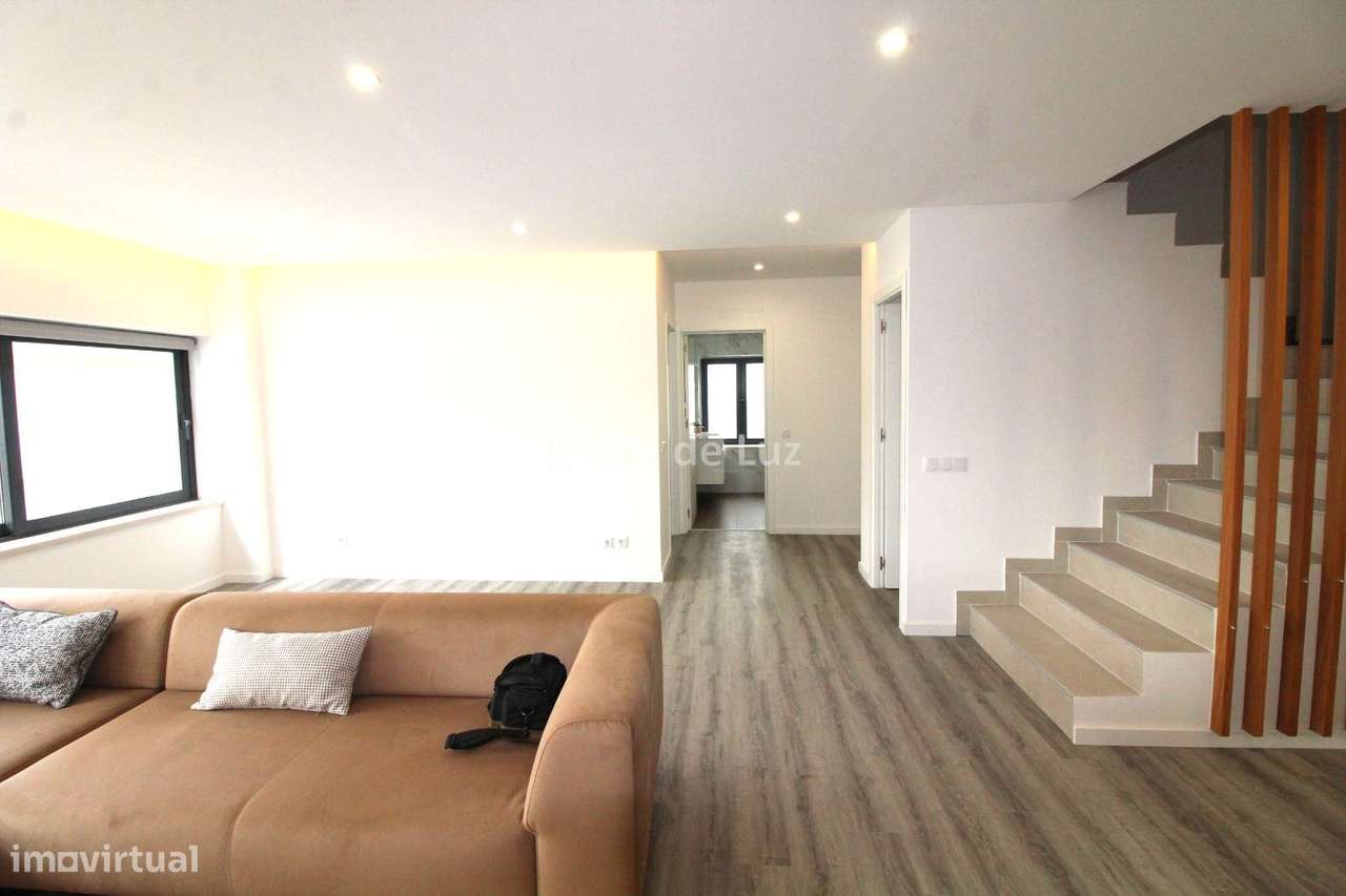 Moradia Unifamiliar T4 - Reguengo do Fétal - Grande imagem: 5/20