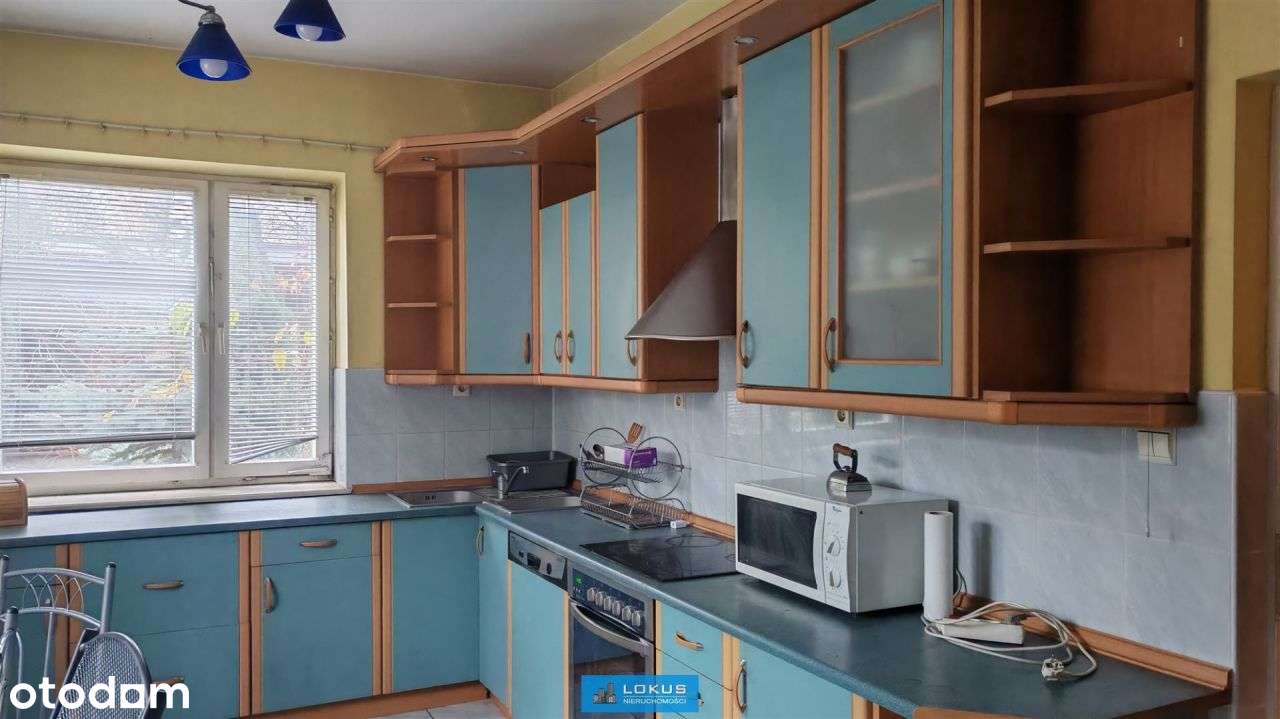 Dom 243 m2 z garażem i budynkami gospodarczymi-2