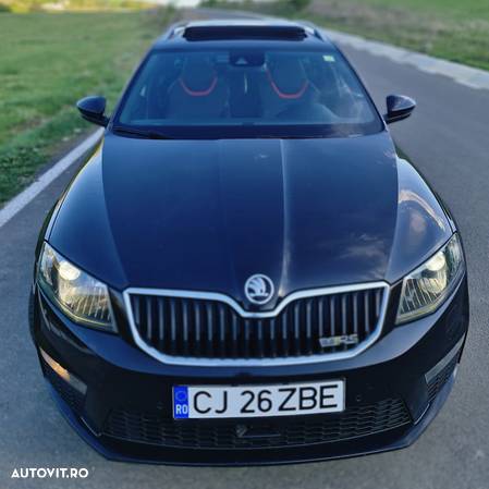 Skoda Octavia 2.0 TDI DSG RS - 3