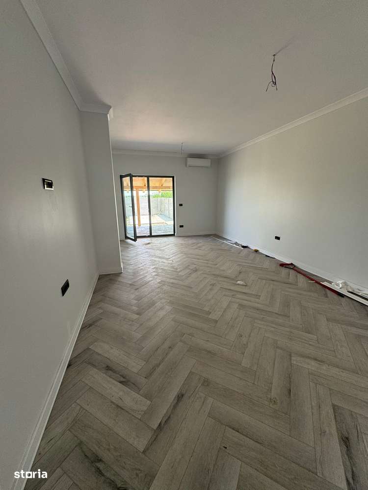 Duplex pe parter în Moșnița Nouă - Imagine principală: 5/12