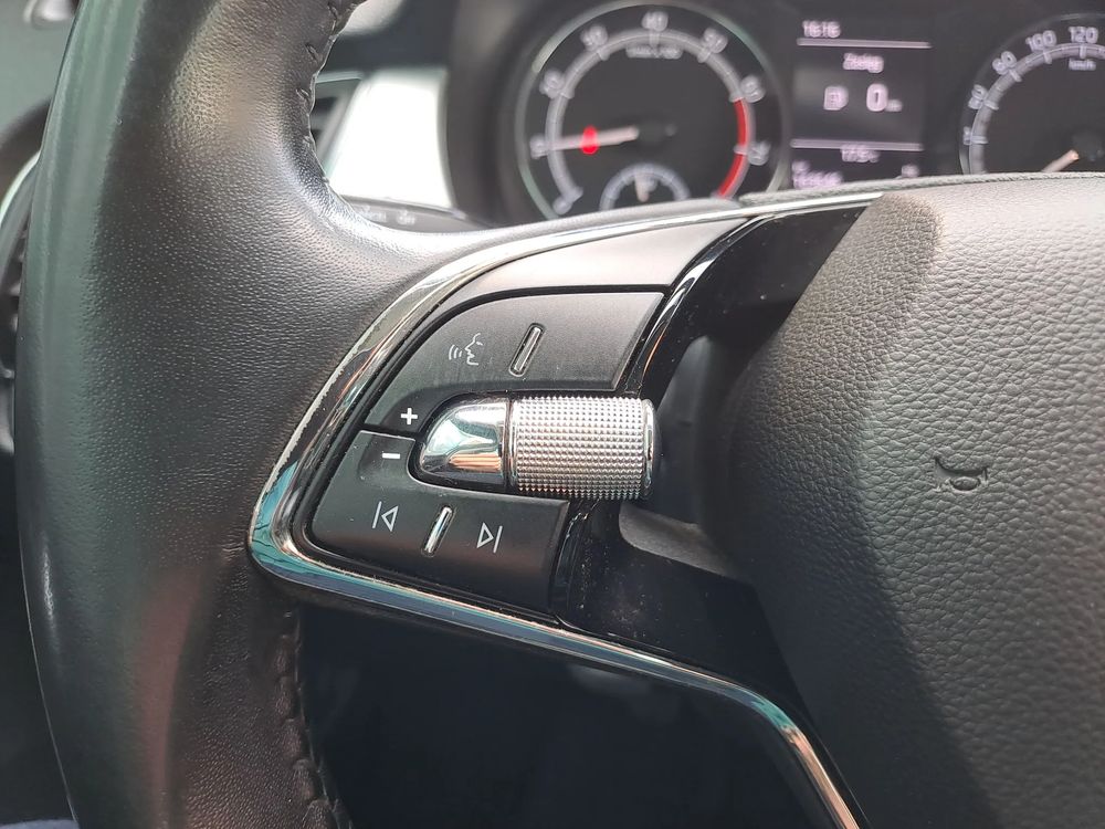 SKODA FABIA Smart Link Kamera Climatronic Grzane fotele Salon PL VAT23%