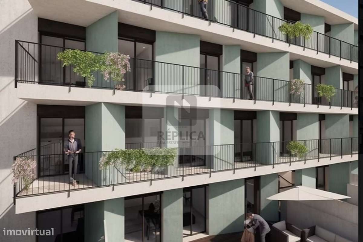 Apartamento T0 com Varanda e Garagem na Costa Cabral, Porto-14