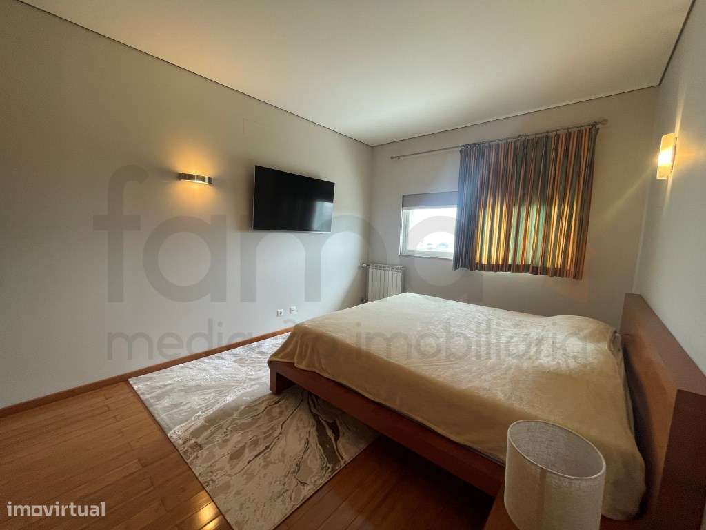 Penthouse Exclusiva com Terraço Panorâmico - Setúbal-46