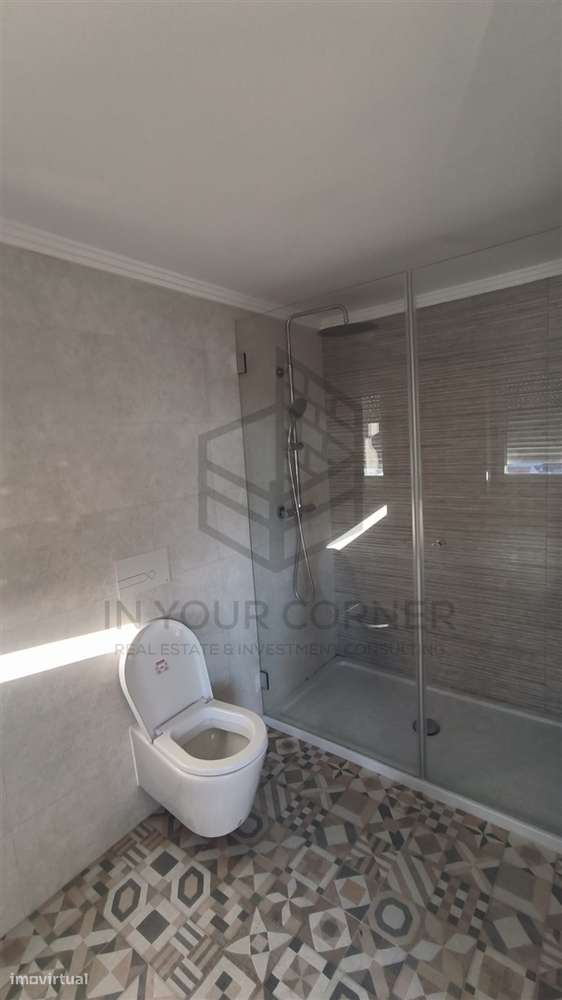 Apartamento T4 DUPLEX Venda em São Vicente,Lisboa-18