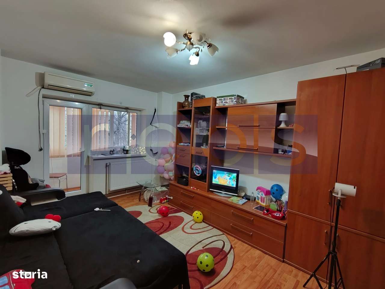 VANZARE 2 CAMERE I SPATIOS I DOUA BALCOANE I MOBILAT I DRUMUL TABEREI - Imagine principală: 4/10
