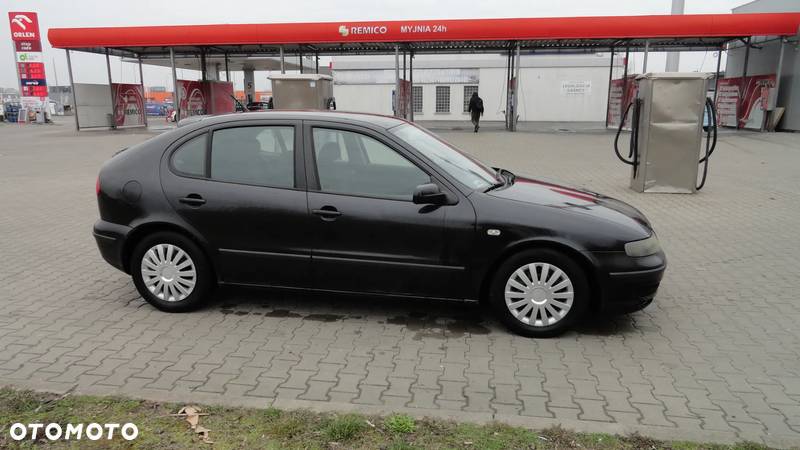 Seat Leon 1.8 Signo - 3