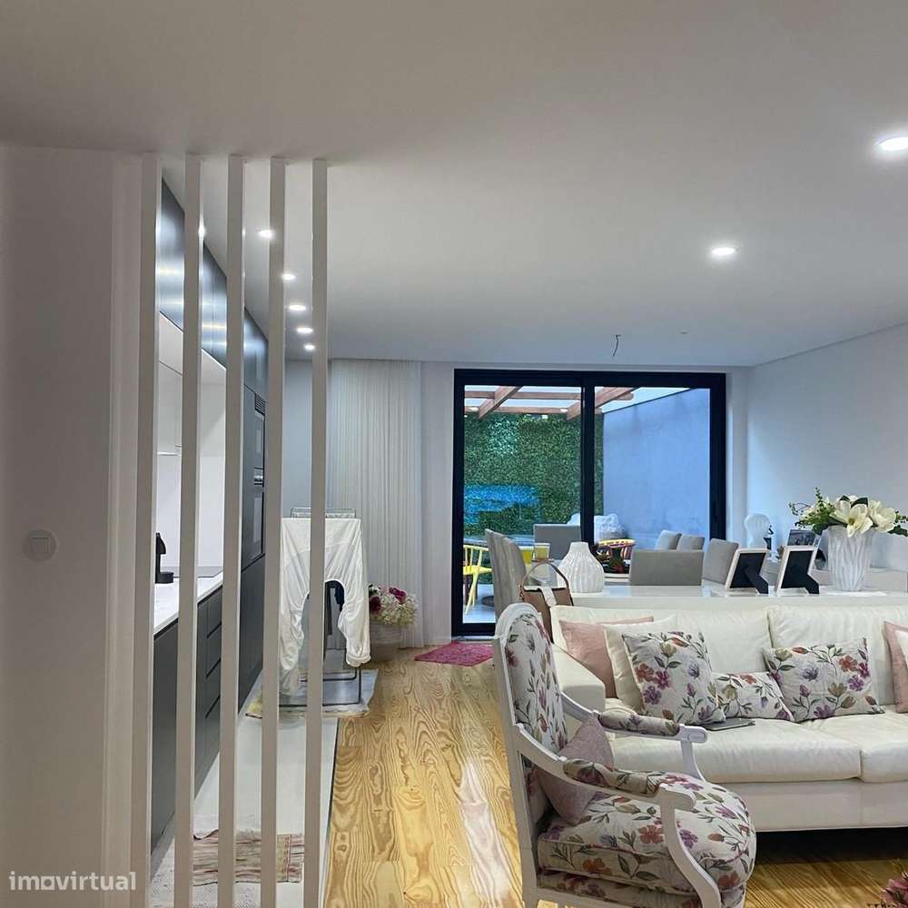 T2 +1 com Terraço  Zona Histórica Leça da Palmeira-44