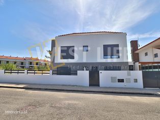 Fantástica Moradia T4 NOVA com jardim e churrasqueira a 500 metros ... - Grande imagem: 2/27