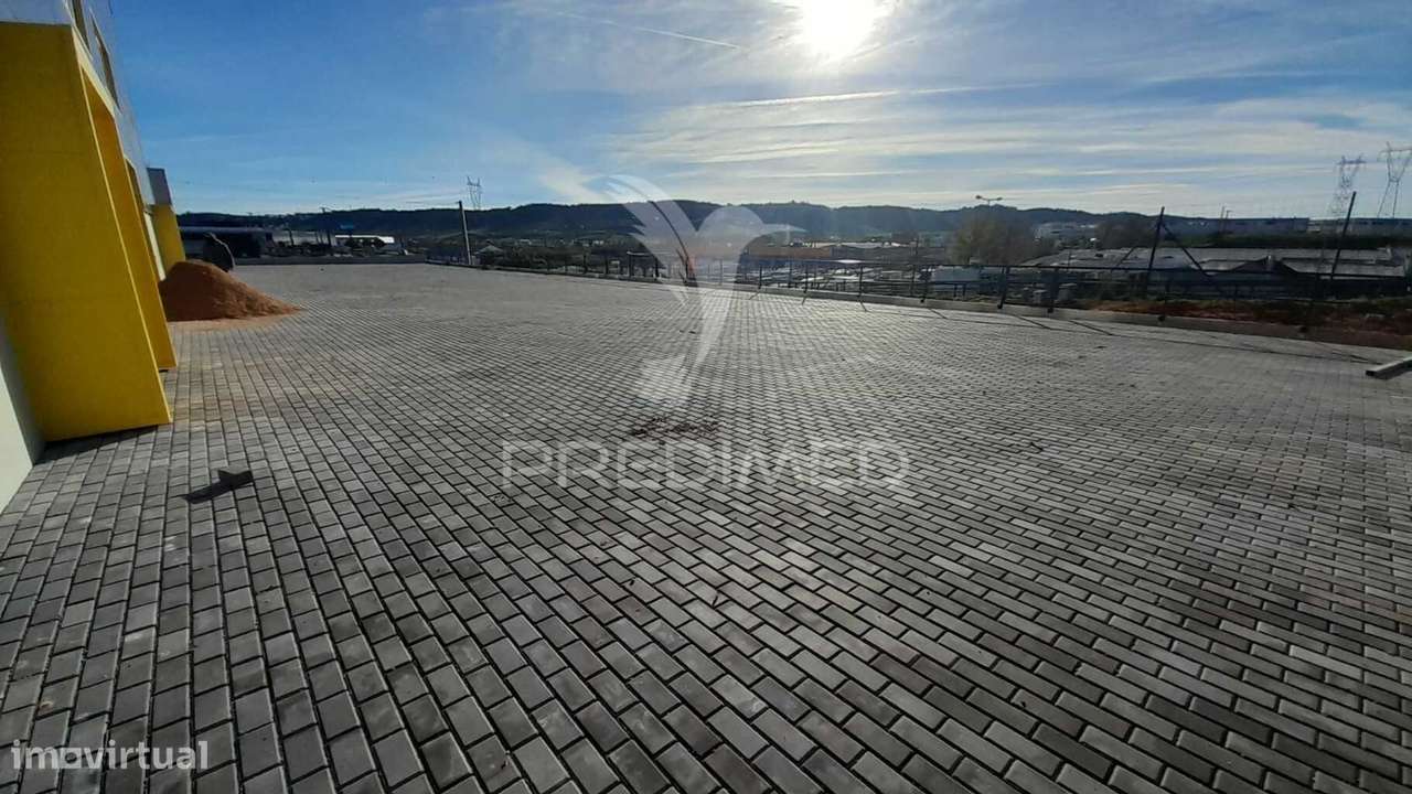 Arrendar armazém c/ logradouro Loures MARL proximo Aeroporto - Grande imagem: 5/26