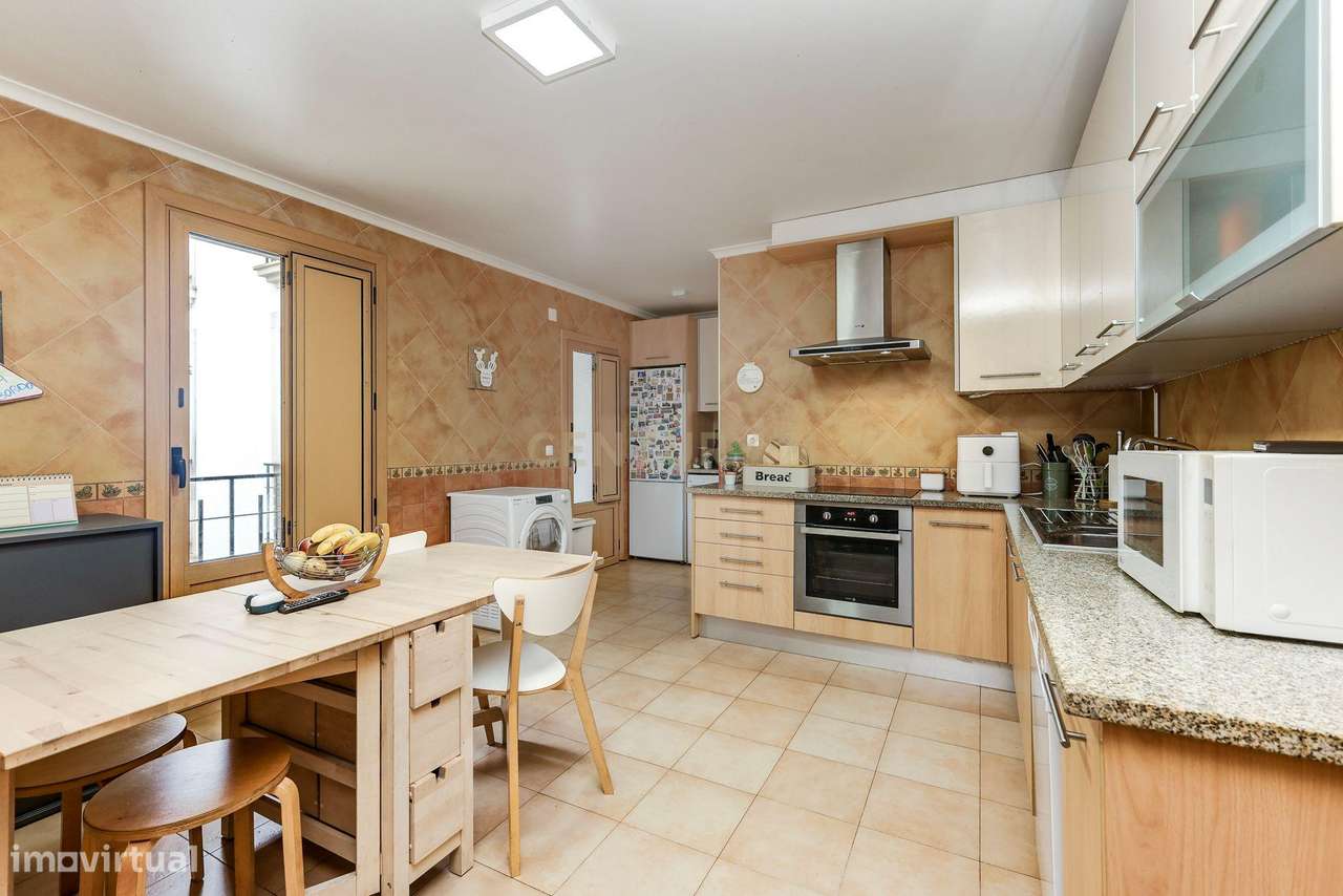 T3 de 170m² com Suite e Closet | Varanda | 2 Estacionamentos | Centro - Grande imagem: 4/22