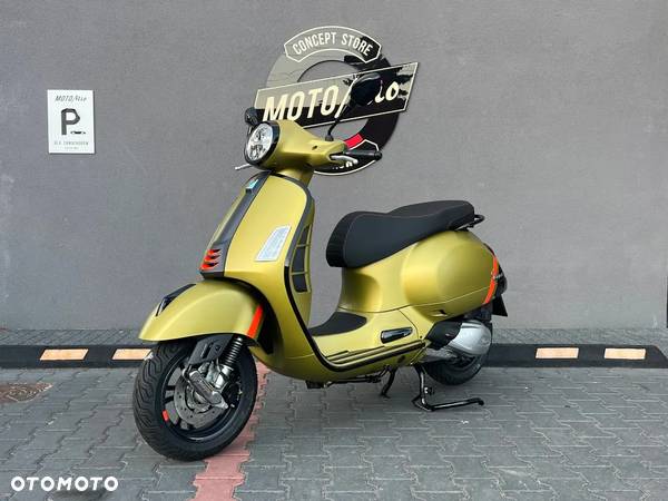 Vespa GTS - 2