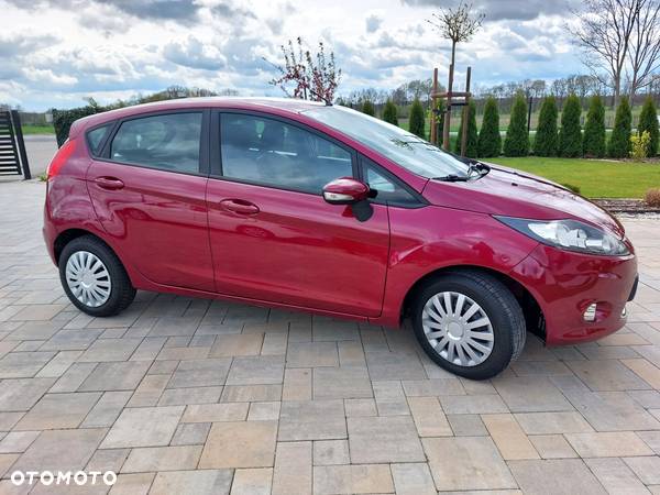 Ford Fiesta 1.25 Platinium X - 26