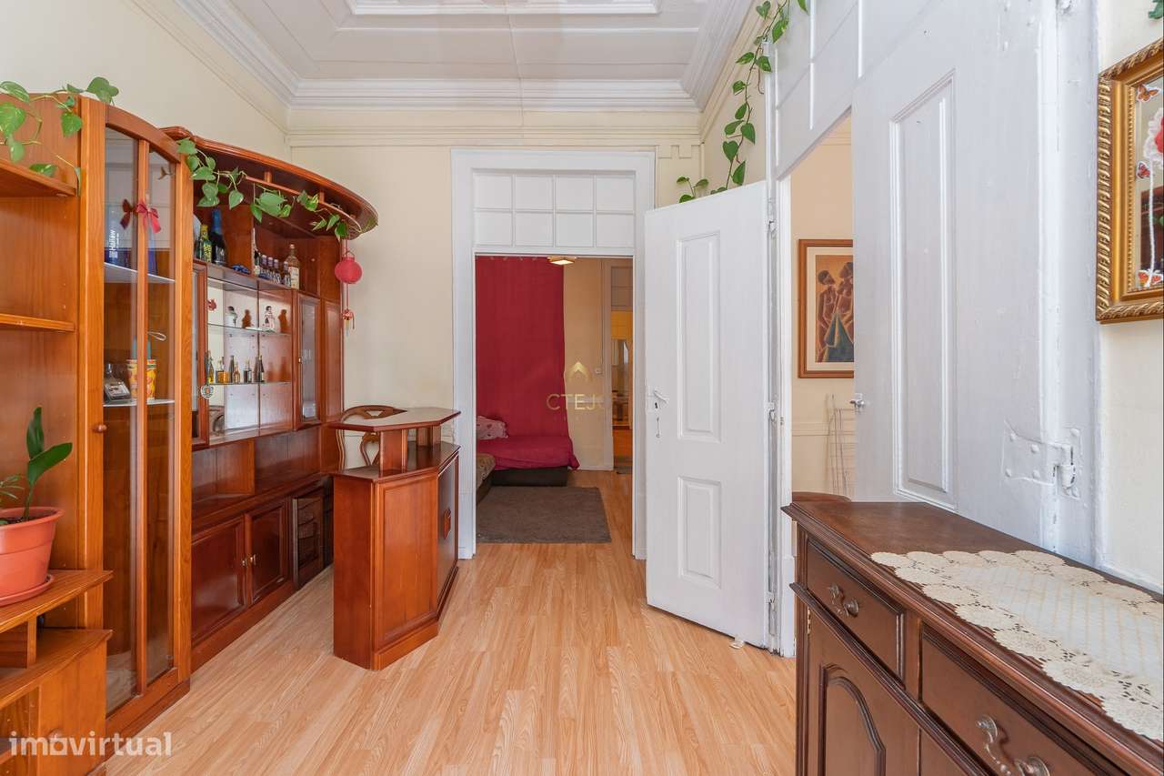 Apartamento T4 Central em Misericórdia, Lisboa-23