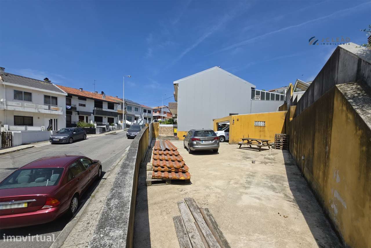 Moradia T3 com Terreno para Construção em Guifões-28