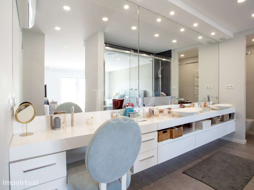 Apartamento T4 duplex com terraço e garagem no Montijo-33