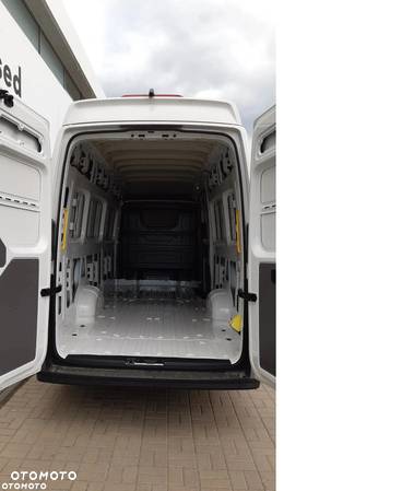 Volkswagen Crafter - 3