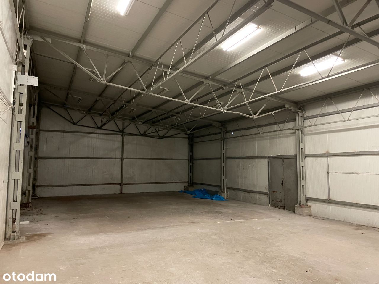 330 m² + 225 m² lokal do wynajęcia, parking usługi