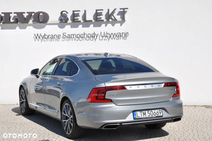 Volvo S90 D5 SCR AWD Inscription - 4