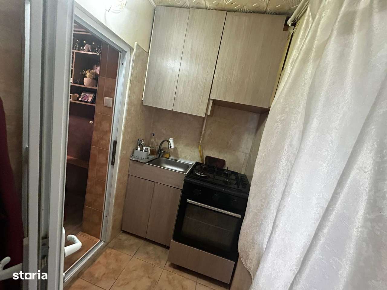 Ap, 52 mp, dec , spațiu com. Constanța, 83000 mii-3