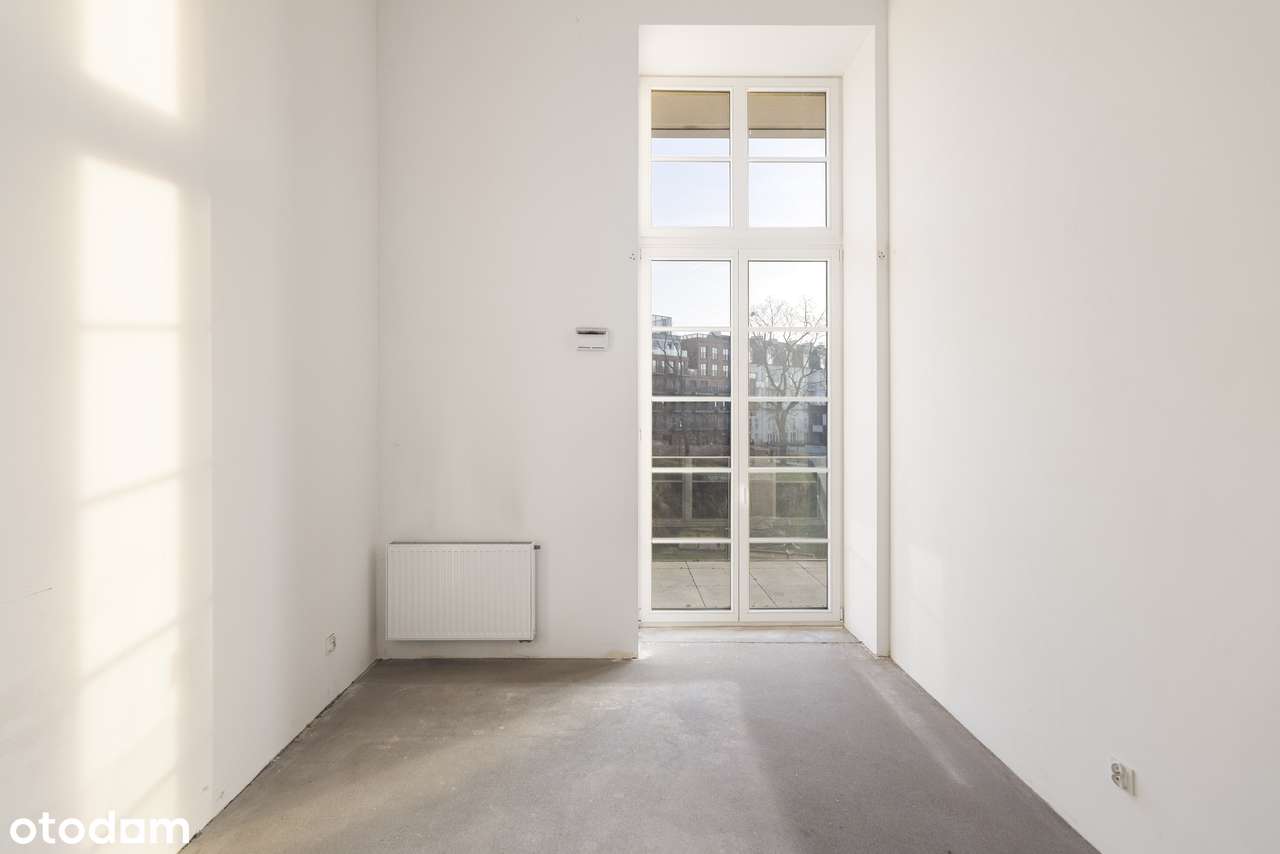 Przy Rynku | Południowe światło | 4,5 m sufit | 3 pokoje | 2 balkony-7