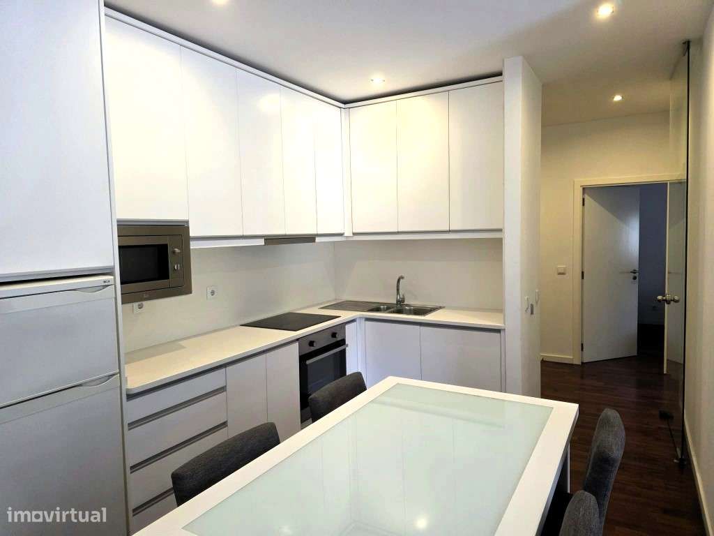 Apartamento renovado na Foz do Douro-1