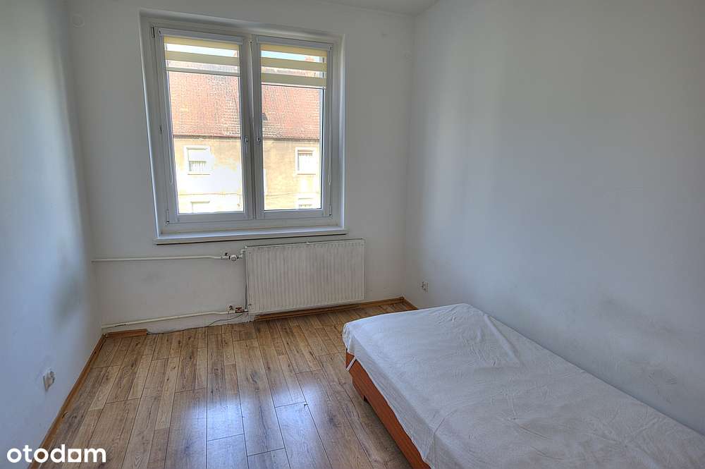 NOWA CENA! 2 pokoje, I piętro-4