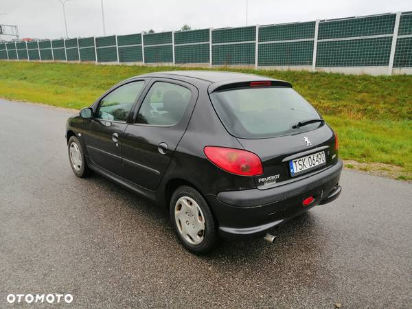 Peugeot 206 - 11