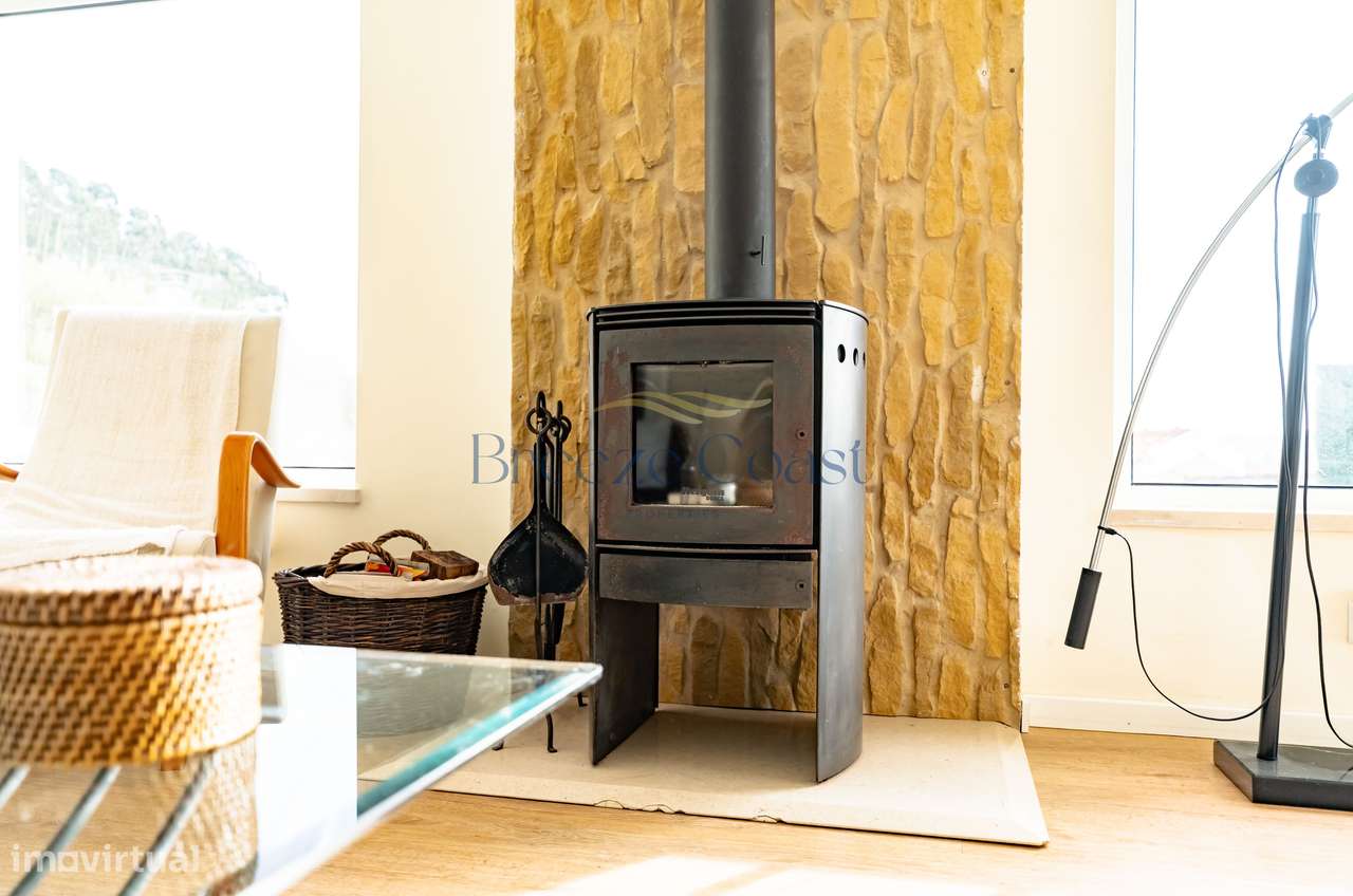 Moradia T2 com Piscina Privada e a 30m de Lisboa-16