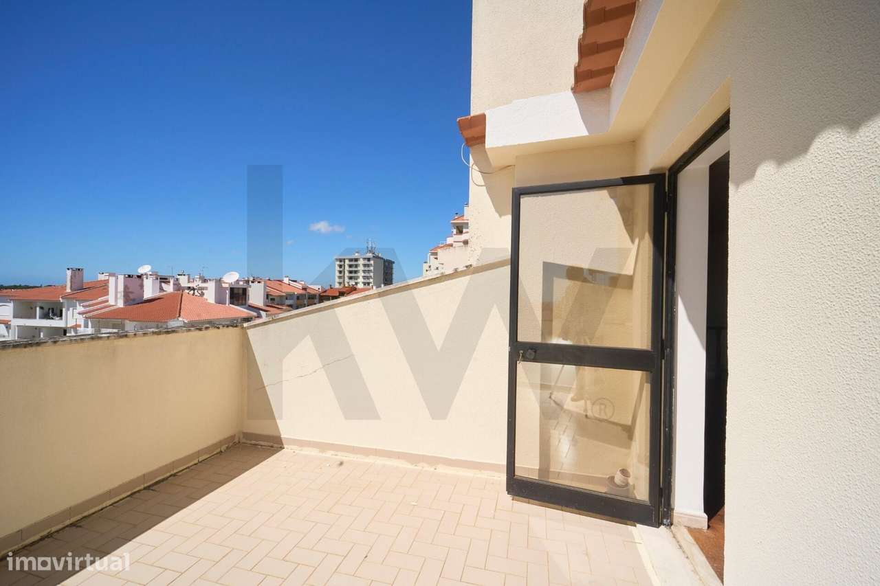 Penthouse Duplex T5 com Vista Desafogada e Excelente Potencial na Quin-32