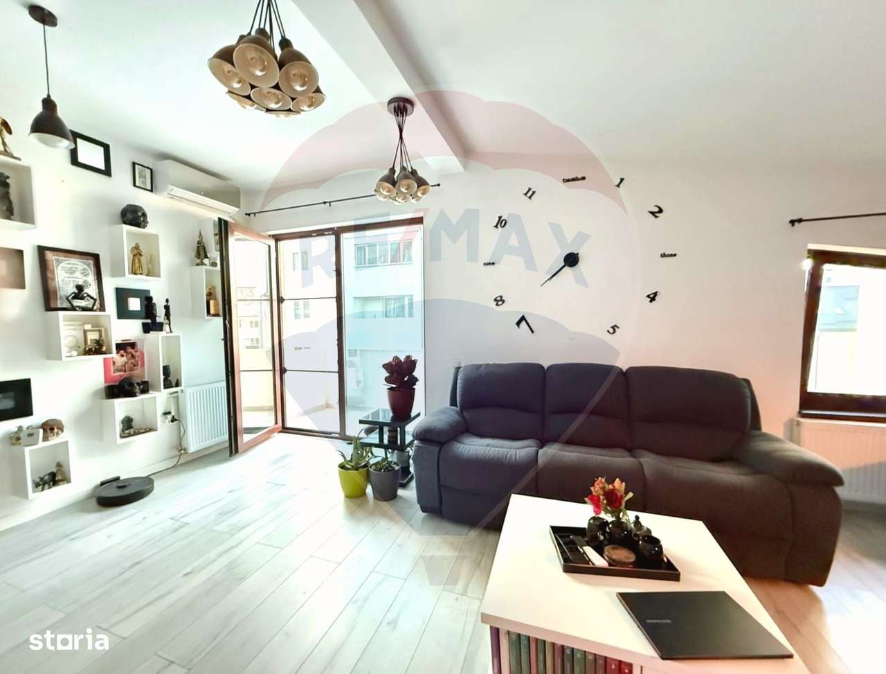 Apartament cu 3 camere + balcon mare - zona de case - Weiner Palada-0