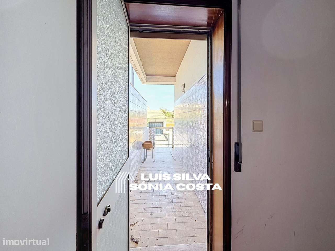 Apartamento T3 c/ Garagem, Varandas & Elevador – Centro da Feira...-13