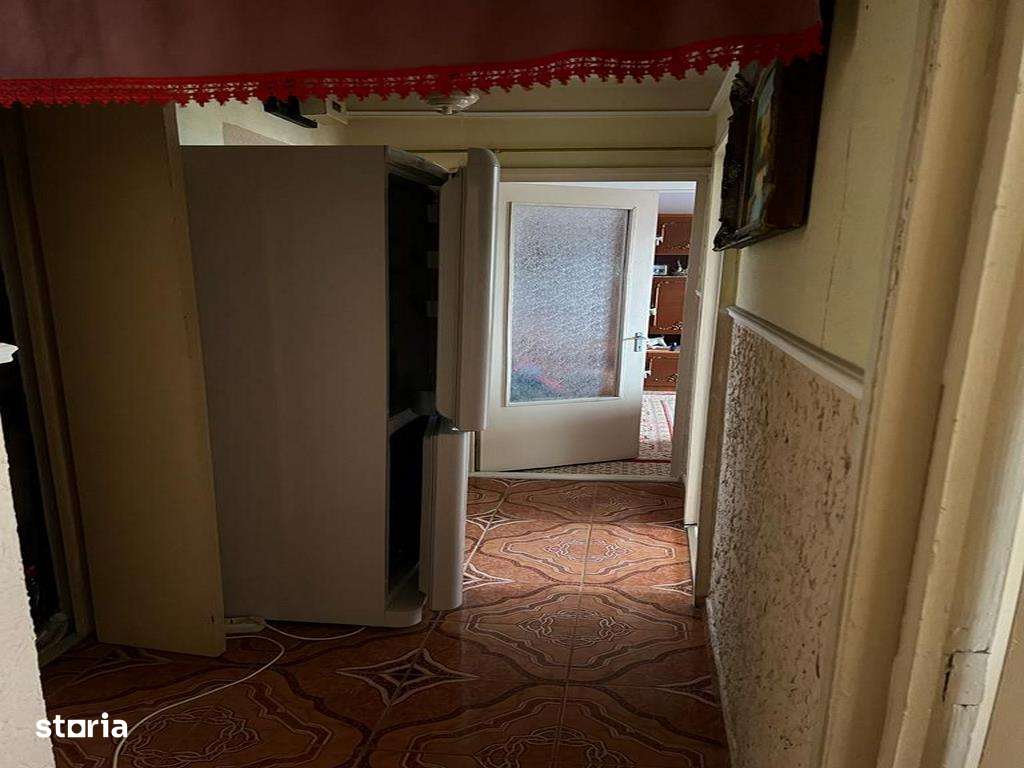 Radu Negru etaj 3 Balcon 7m-7