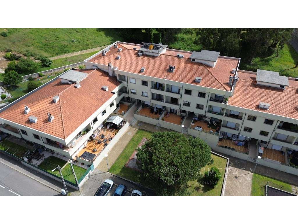 Apartamento T2 renovado, vendido totalmente mobilado e equipado em ...-36